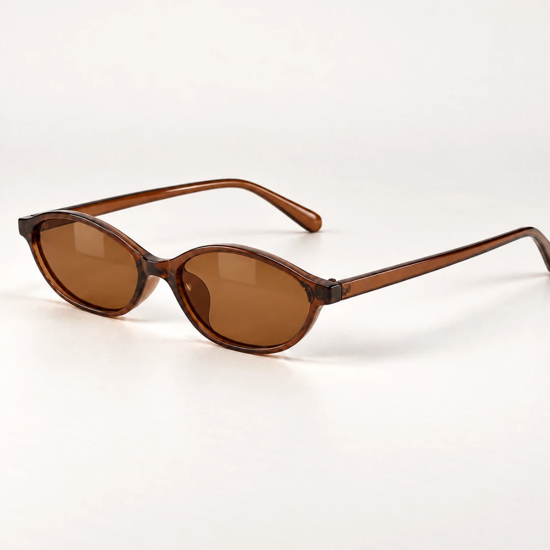 Óculos de sol feminino gatinho Mionelle Narrow Vibe Rich Brown em vista de três quartos