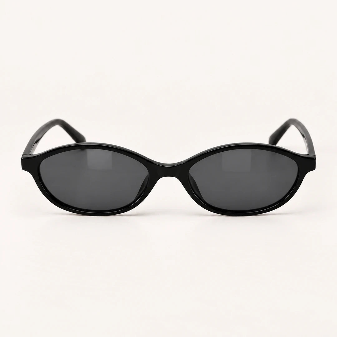 Vista frontal da armação preta e das lentes escuras do Mionelle Narrow Vibe All Black