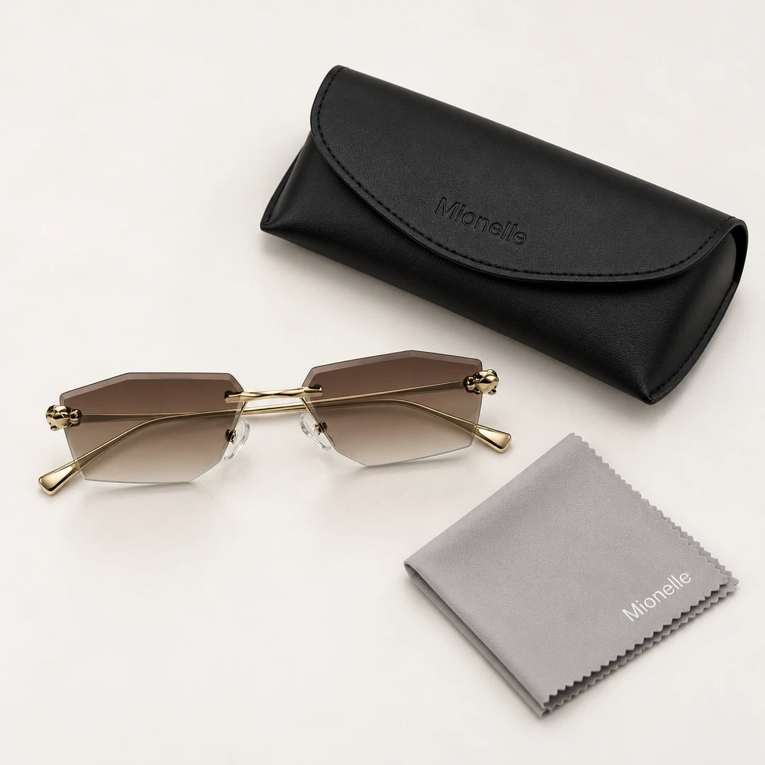 Mionelle Aura Vintage Brown com as hastes dobradas, estojo preto e pano cinza da marca