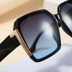 Oculos-de-Sol-Quadrado-Feminino-Oversized-Mionelle-Verona-Preto-Degrade_10
