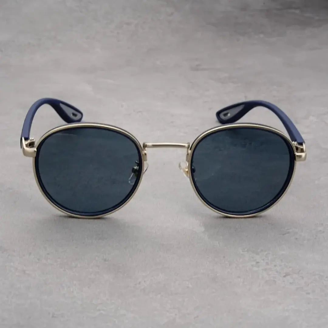 Óculos de Sol Redondo Vintage Masculino ou Feminino Mionele Orion Azul de frente sobre um fundo cinza