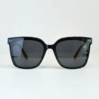 oculos-de-sol-gatinho-oversized-de-madeira-feminino-mionelle-hera-preto-8