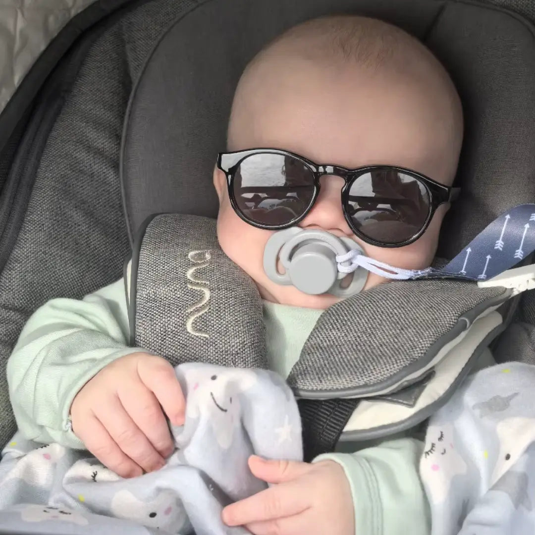 oculos-de-sol-para-bebe-polarizado-com-alca-mionelle-fofura-0-a-3-anos-5