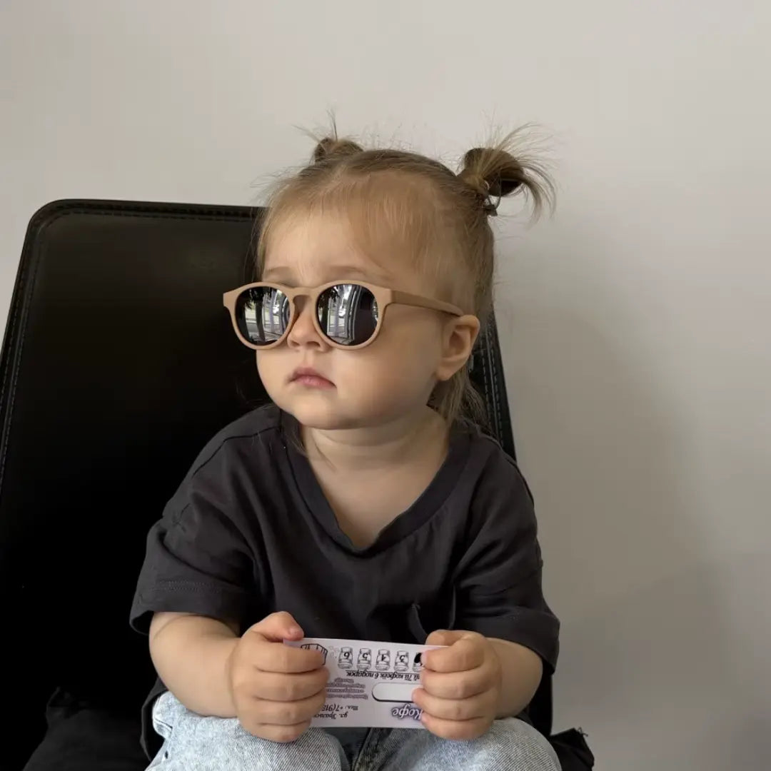 oculos-de-sol-para-bebe-polarizado-com-alca-mionelle-fofura-0-a-3-anos-6