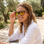 óculos de sol quadrado de madeira feminino amarelo espelhado polarizado Mionelle Legado look