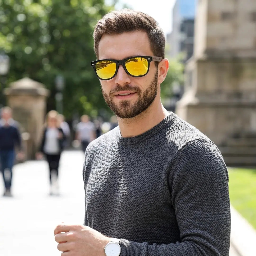 óculos de sol quadrado de madeira masculino amarelo espelhado polarizado Mionelle Legado lateral