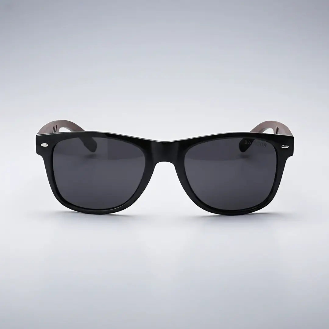 oculos-de-sol-quadrado-de-madeira-masculino-preto-polarizado-mionelle-legado-11